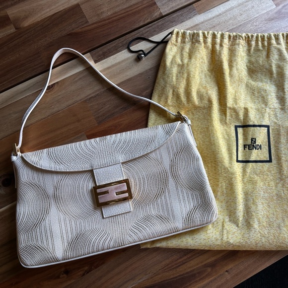 Fendi Authentic RARE Baguette Calfskin Printed Cream & Gold MINT CONDITION - Picture 1 of 14